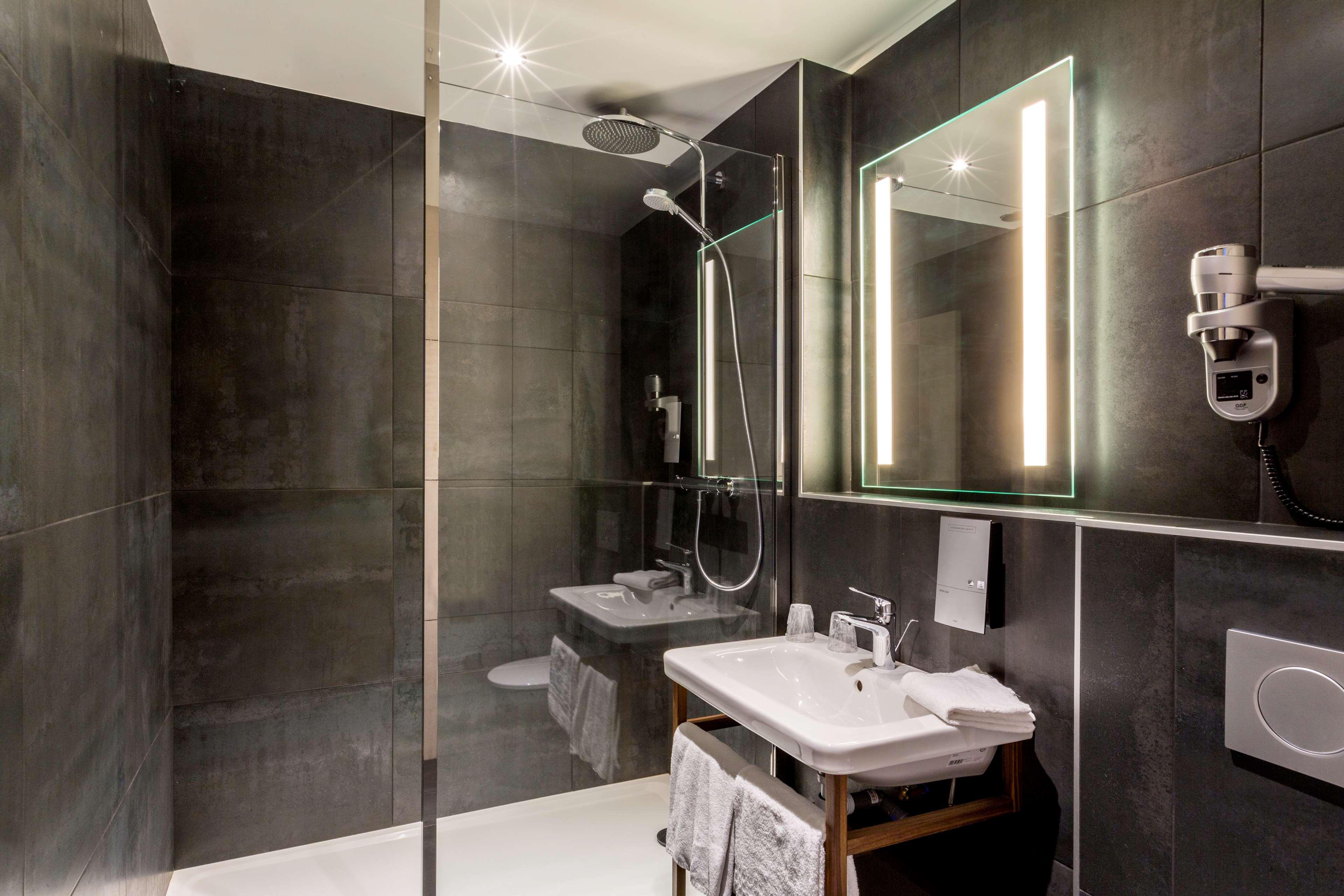 Du Nord, Sure Collection By Western